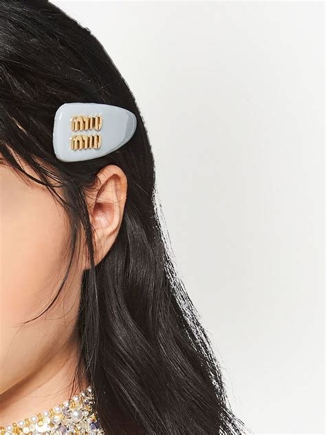 miu miu hair clip